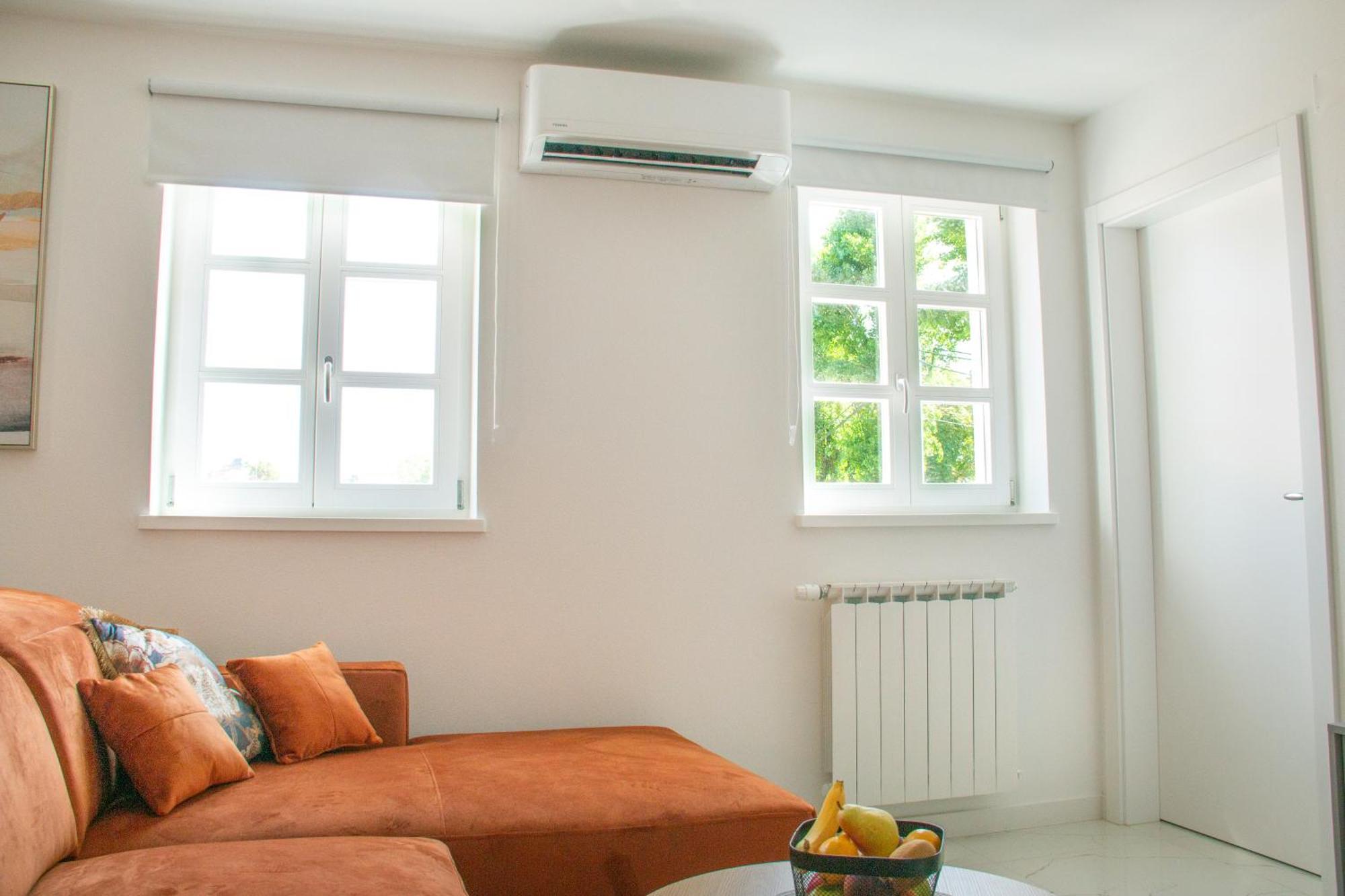 Apartmani Kac คาร์โลวัตส์ ภายนอก รูปภาพ