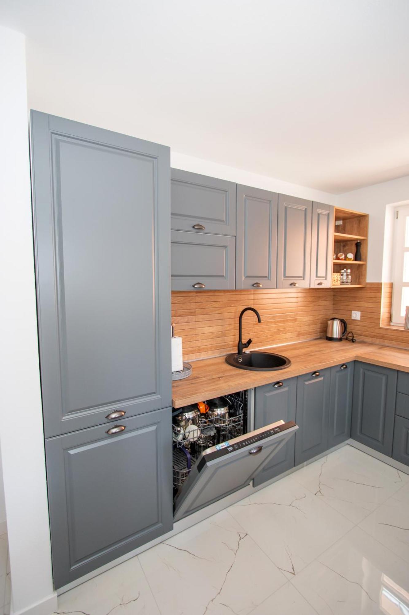 Apartmani Kac คาร์โลวัตส์ ภายนอก รูปภาพ